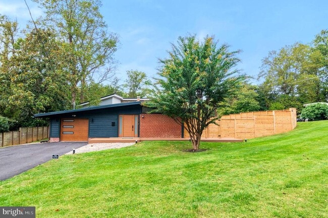 Building Photo - 3304 Brandy Ct