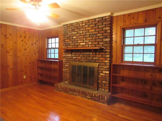 Building Photo - 2153 Sedalia Ct