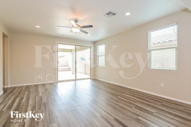 Building Photo - 14216 E Axle Dr