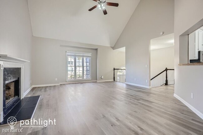 Building Photo - 4 br, 3 bath House - 413 Two Iron Trail NW...