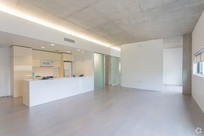 n1-970 - 1BD 1BA 970 sq. ft. - Uptown