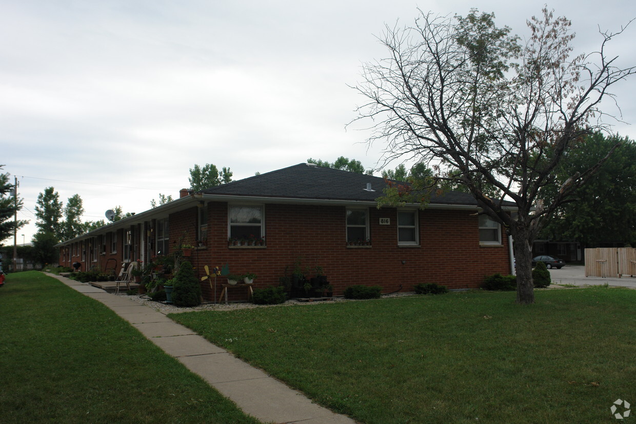 Building Photo - 816 William Charles Ct