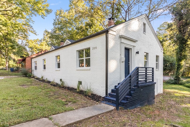 Building Photo - 204 Colleton Rd