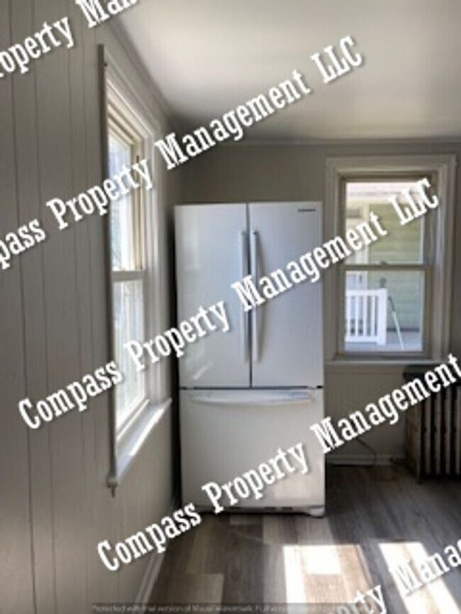 Building Photo - $1695 - 3 Bed, 1 Bath Duplex - Christiana