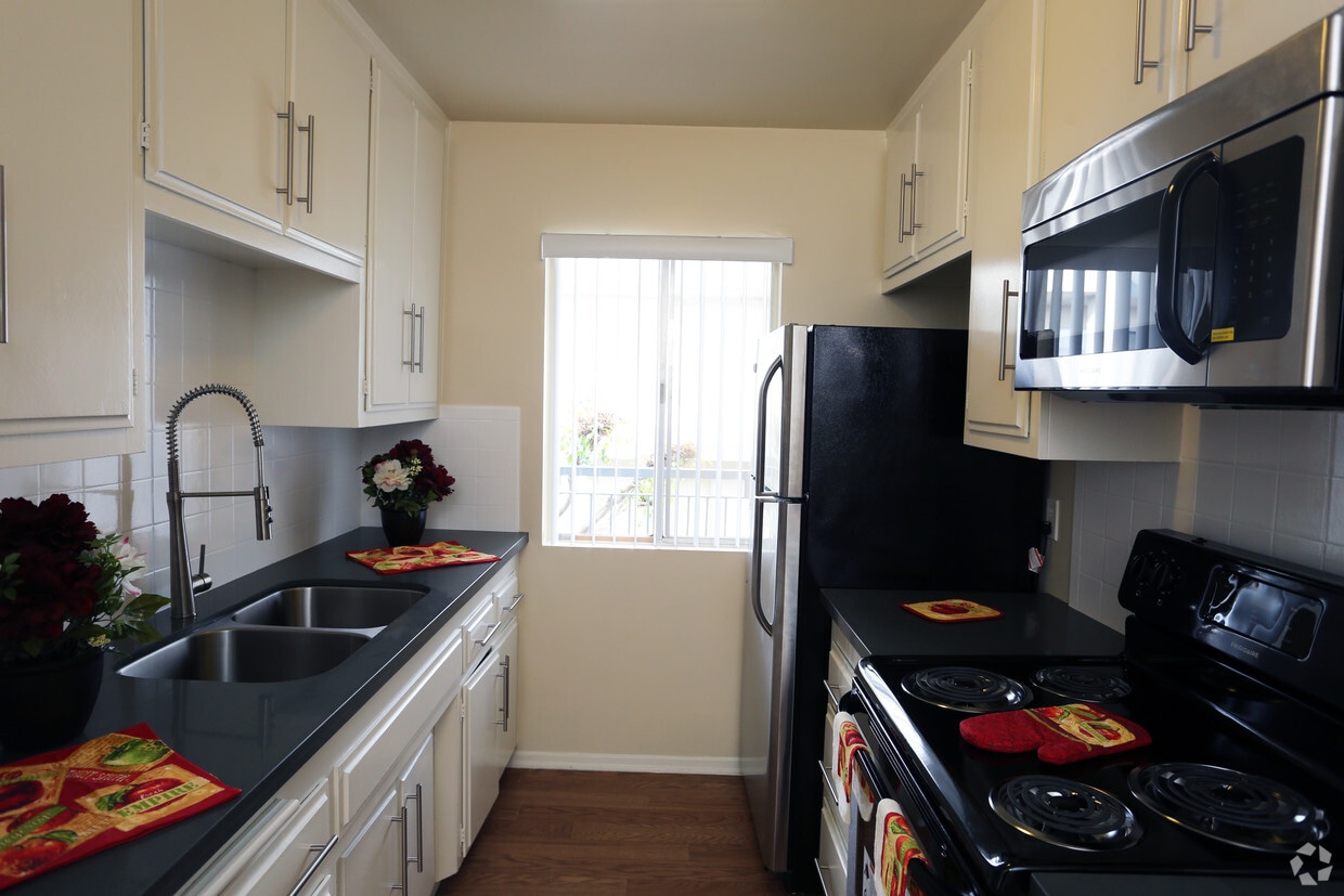 Malibu Apartments Apartments in Whittier, CA