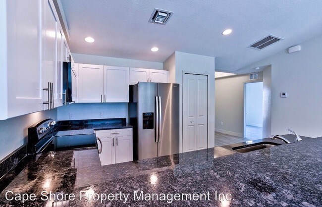 Building Photo - 1425-1429 Nelson Rd N