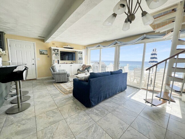 Building Photo - Beach-front condo Fall/Winter rental Septe...