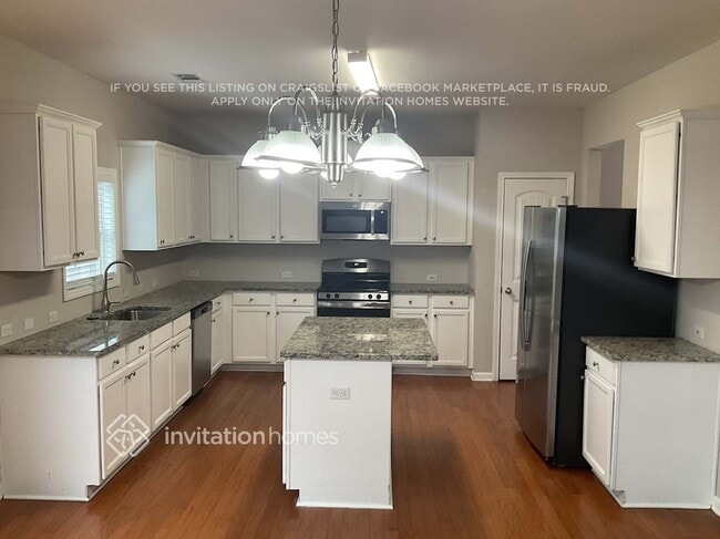 Building Photo - 6192 Stonelake Dr SW