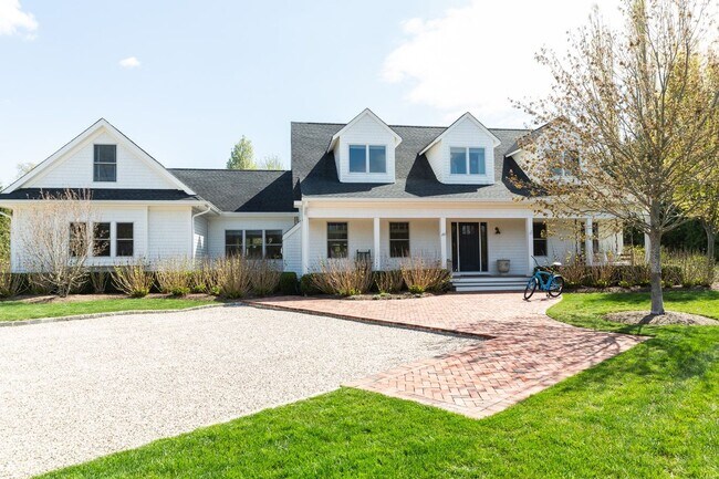 Foto del edificio - 20 Sunshine Rd