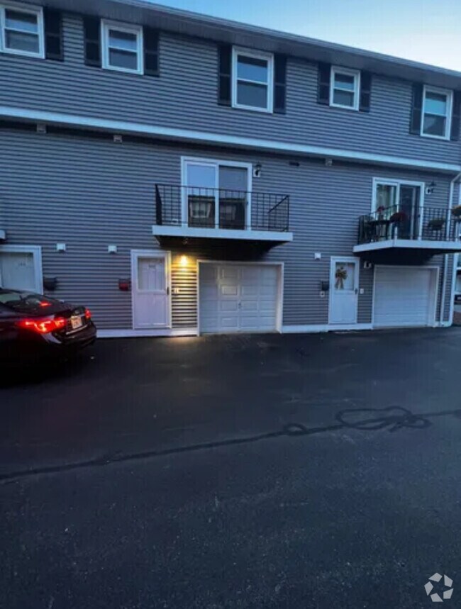 Apartments for rent near Pawtuckaway State Park in Nottingham, NH