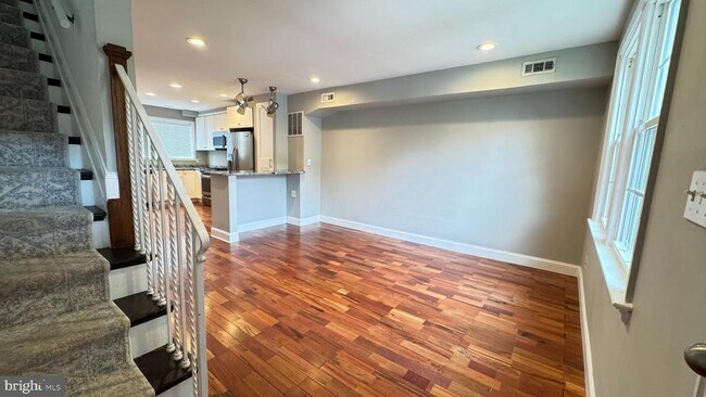 Foto del edificio - 814 S Oak St