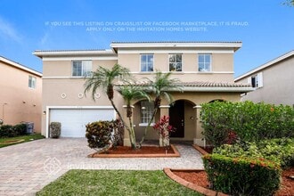 Building Photo - 946 NW 206th St