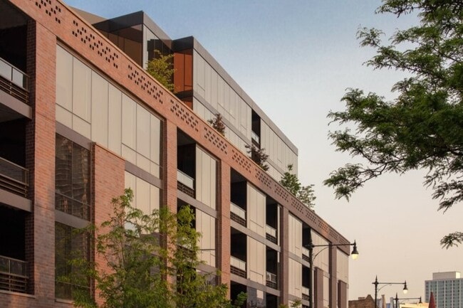 Building Photo - 3478 N Broadway