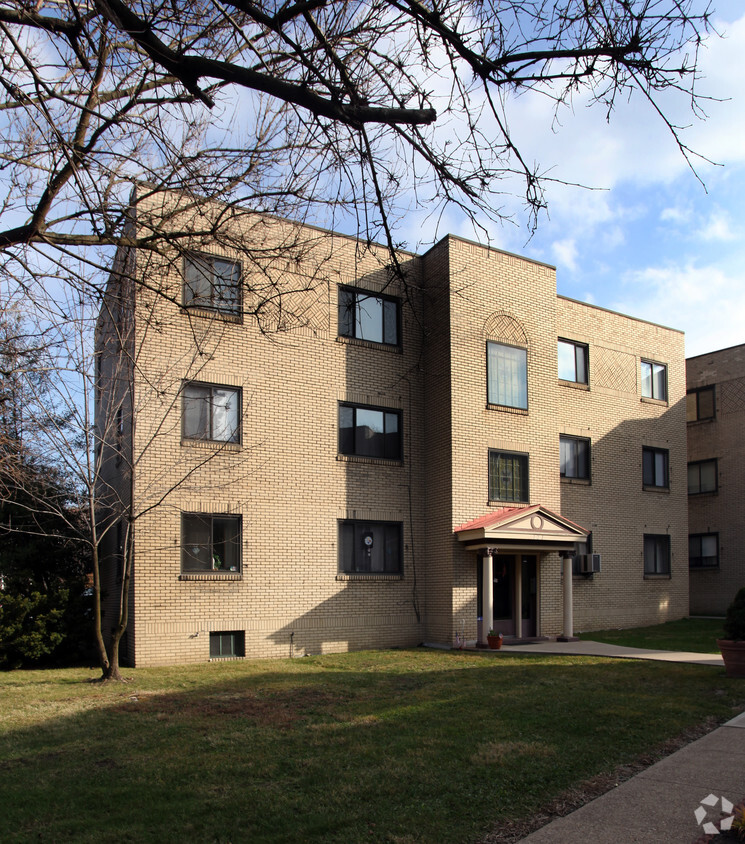 Foto del edificio - Beverly Court Apartments