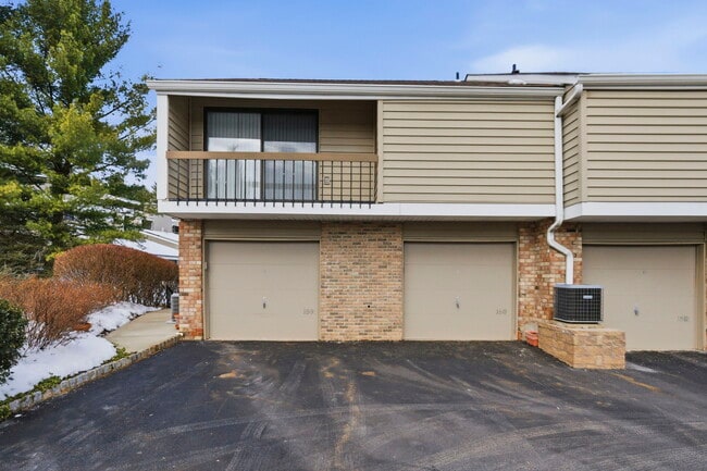 Foto del edificio - 160 Overlook Dr