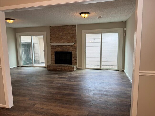 Foto del edificio - 17159 Beaver Springs Dr