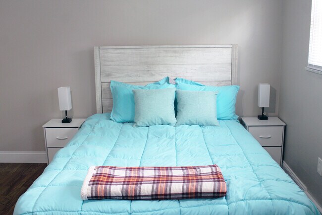 Foto del edificio - 9092 Wintergreen Dr