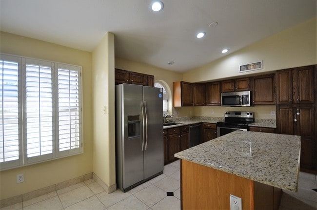 Foto del edificio - 1108 E Betsy Ln