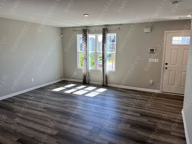 Foto del edificio - 1016 Concord Springs Dr