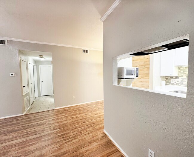 Building Photo - 7950 N Stadium Dr