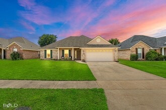 Building Photo - 6008 Pampus Ln