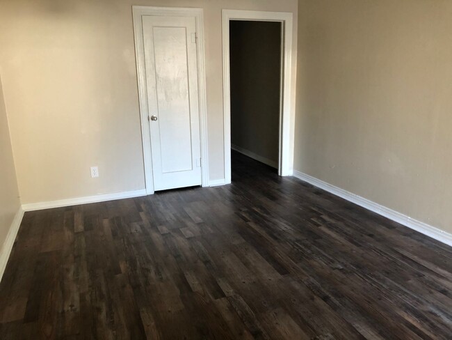 Building Photo - SOUTH FORK-SOUTH 22ND DUPLEX