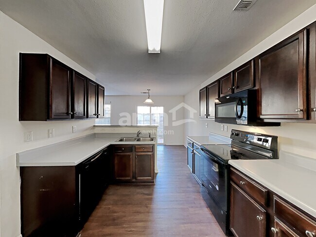 Building Photo - 6236 Leslie Drive