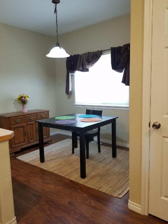 Foto del edificio - 835 Kane Dr