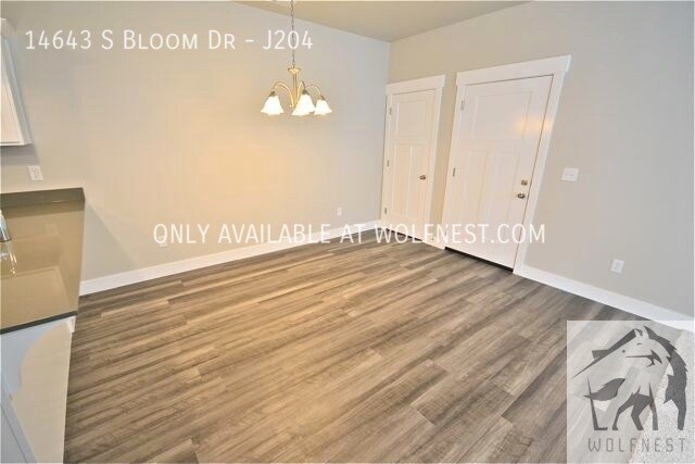 Foto del edificio - Stunning 3 Bed Herriman Condo! No Deposit ...