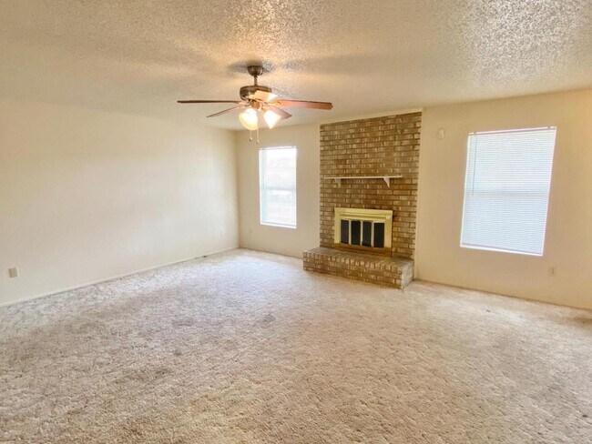 Foto del edificio - 5908 Dan Dr