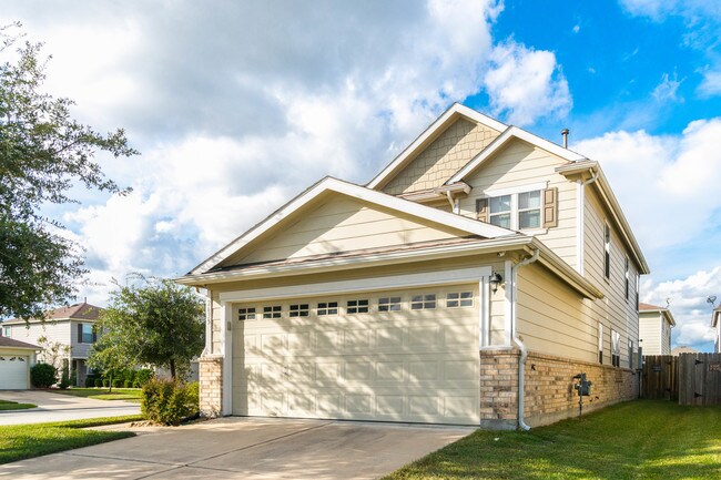 Garaje para dos coches con puerta automática. - 2635 Skyview Knoll Ct