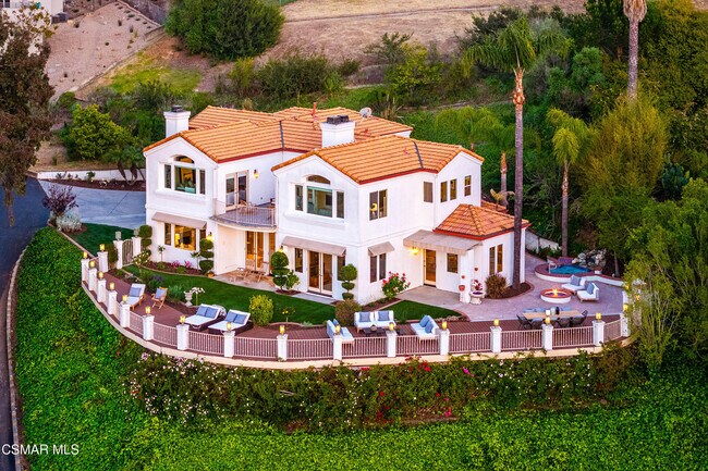 Foto del edificio - 1074 Deseo Ave