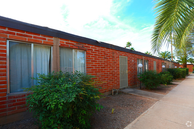 Building Photo - Century Park Apartments