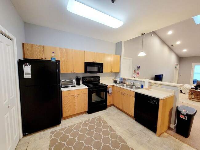 Foto del edificio - 100-100