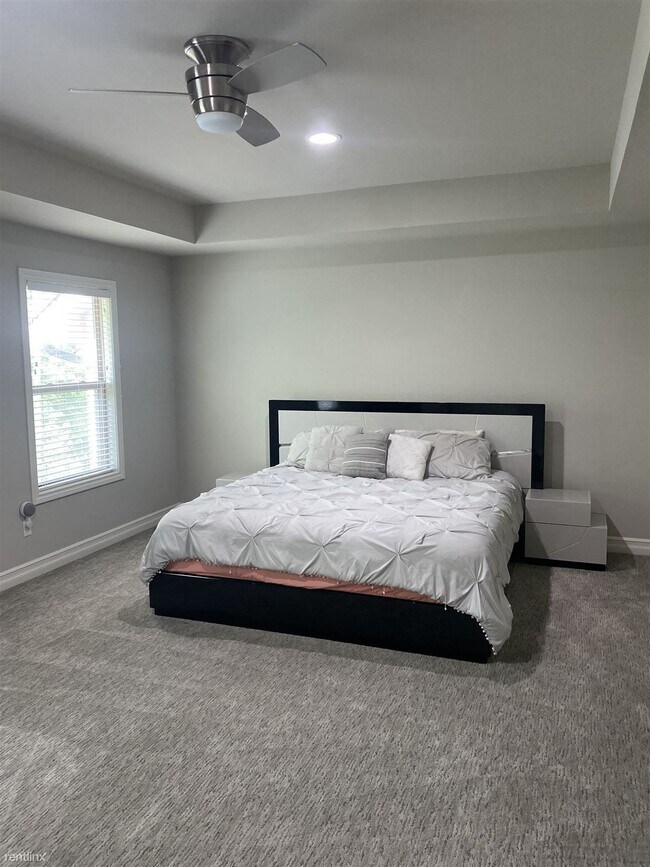 Foto del edificio - 4 br, 3.5 bath House - 1591 North Lake Dr