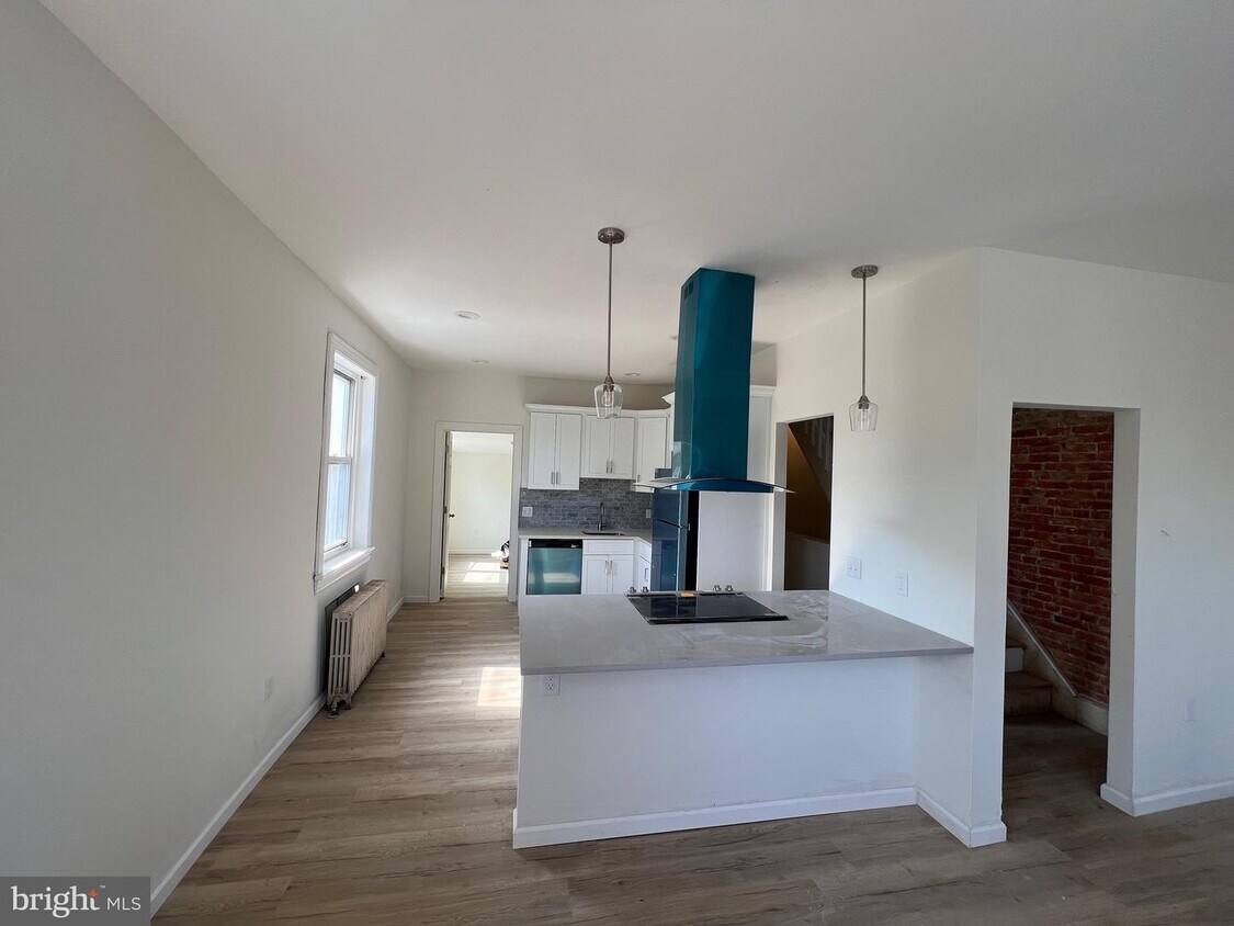 101 Cedar Ave Unit 2, Conshohocken, PA 19428 Room for Rent in