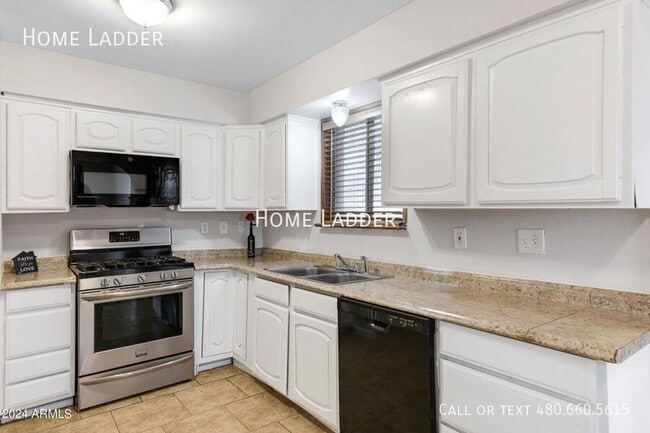Foto del edificio - 416 W 12th St