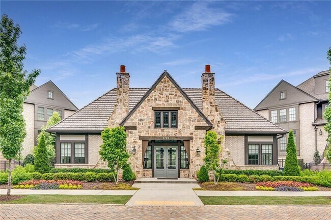 Building Photo - 6562 Beacon Dr