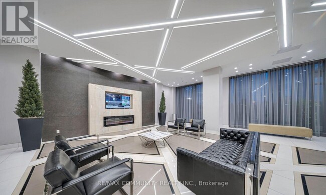 Photo du bâtiment - 5033 Four Springs Ave