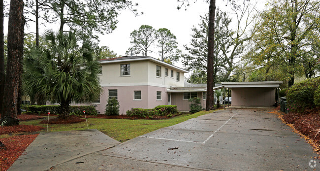 Building Photo - 418 N Meridian St