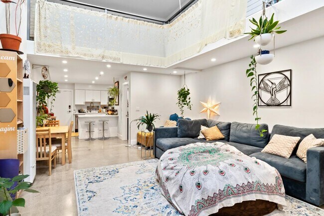 Building Photo - 1451 13th St