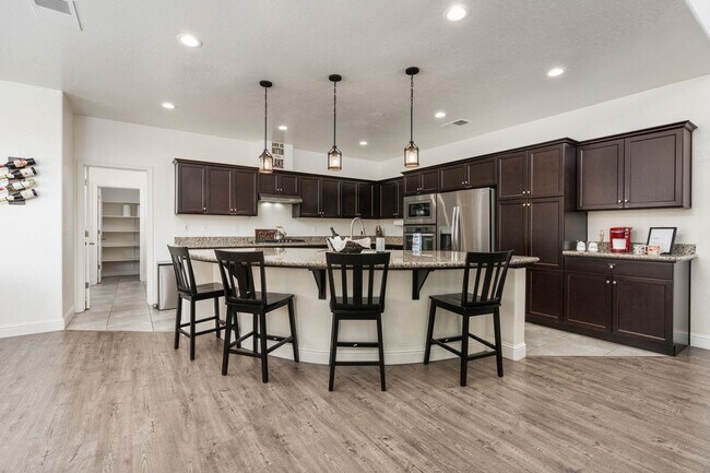 Building Photo - $3,195 Millerton & Friant, 4 Bedroom - Rus...