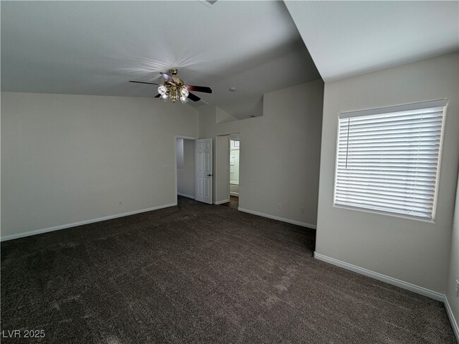 Building Photo - 287 Red Eucalyptus Dr