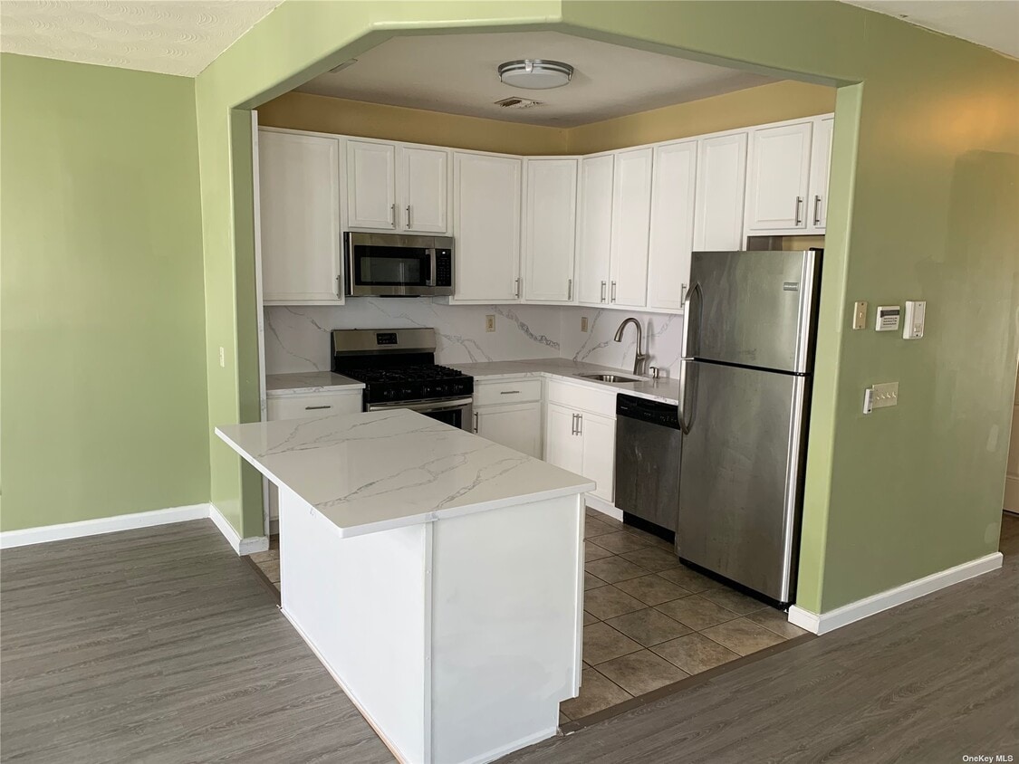 Foto principal - 201 Beach Breeze Pl