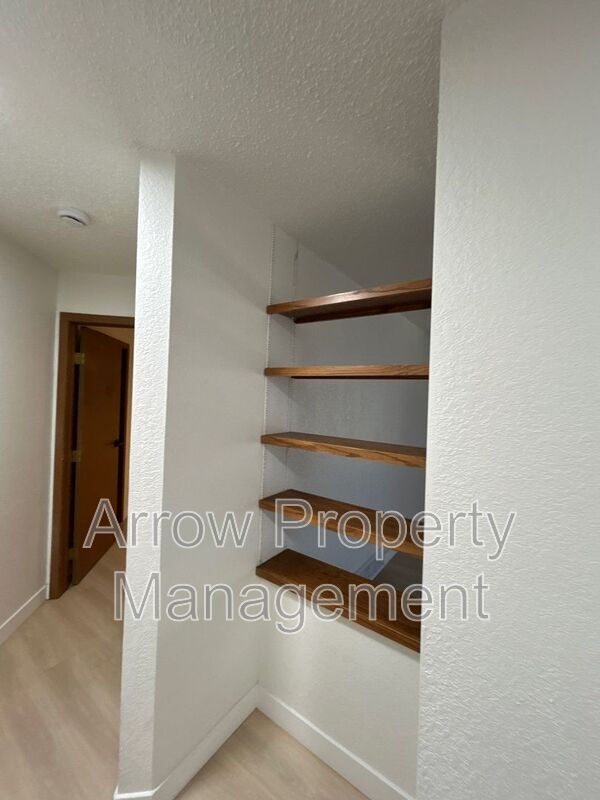 Foto del edificio - 205 E Arbor Ave