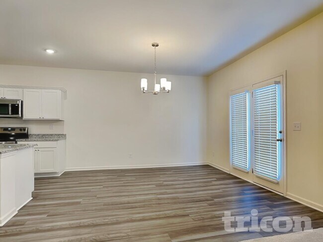 Building Photo - 179 Long Dr