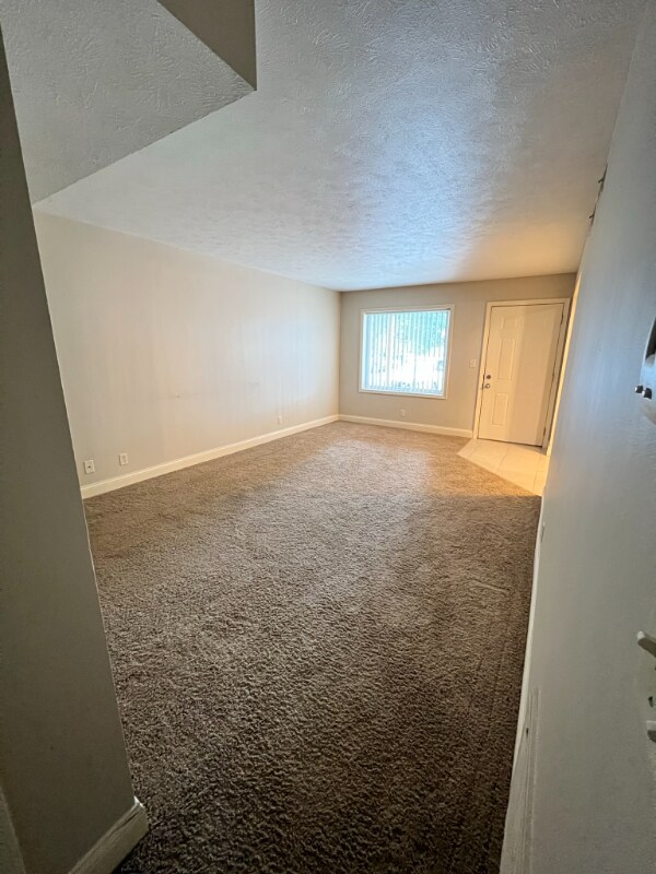 Foto del edificio - 1830 Knox St