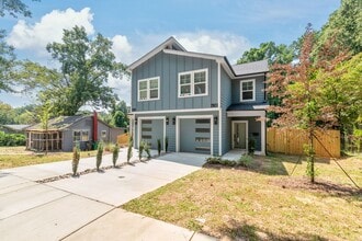 Building Photo - 2823 Coronet Way