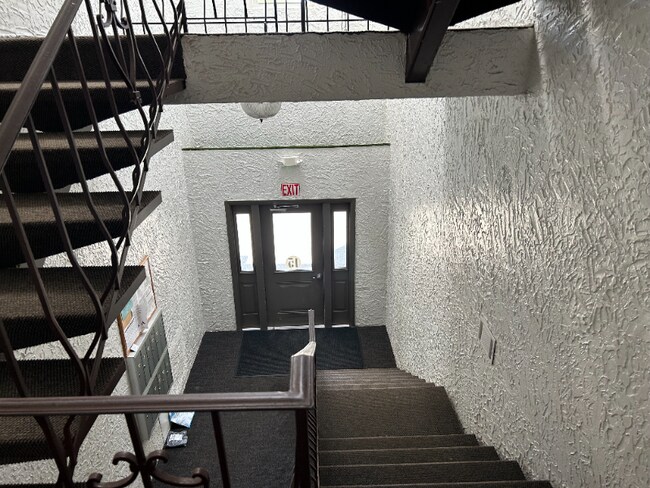 Foto del edificio - 15 Shadowbrook Ln