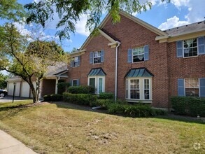 Building Photo - 102 Stirling Ln